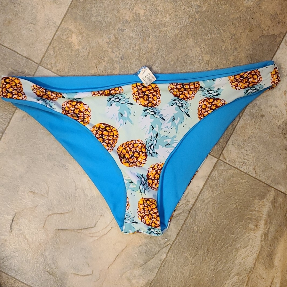 🍍  Pinapple Bikini Bottoms